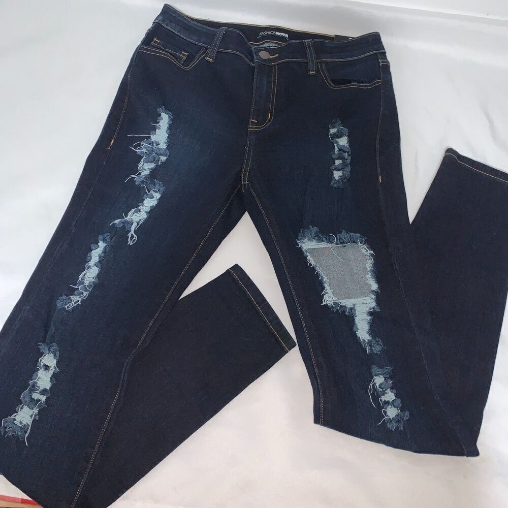 Women's FASHION NOVA skinny high rise jeans, size 9 distressed stretch stye